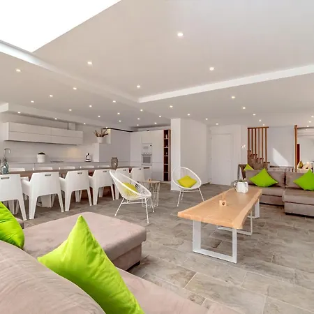 Villa N15 En Plein Coeur De La Marina, Proche De Rosas, Costa Brava *
